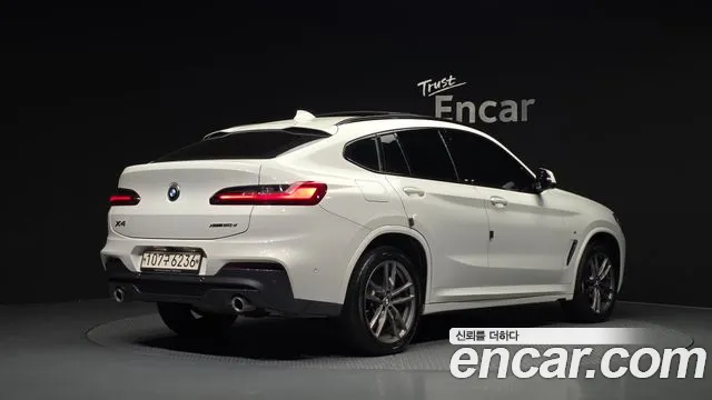 BMW X4 2020 thumb 2