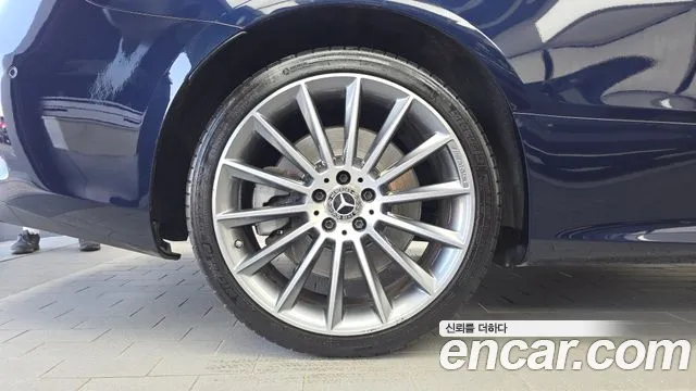Mercedes-Benz E-Класс 2017 thumb 5