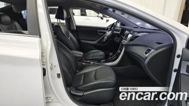 Hyundai Avante 2014 thumb 11