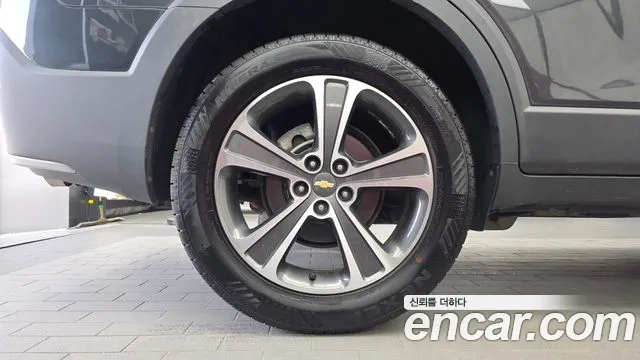 ChevroletGMDaewoo Captiva 2017 thumb 5