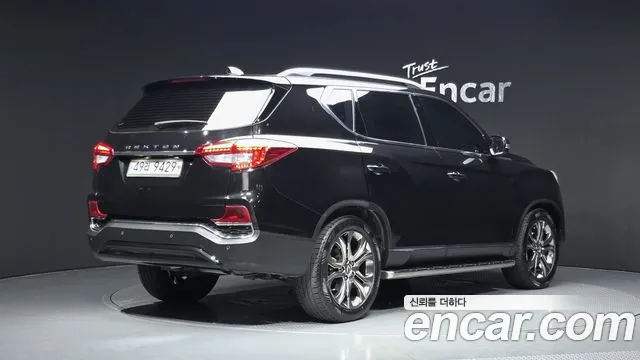 KG_Mobility_Ssangyong Rexton 2019 thumb 2