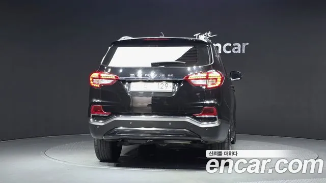 KG_Mobility_Ssangyong Rexton 2019 thumb 4