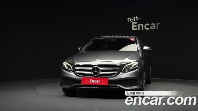 Mercedes-Benz E-Класс 2019 thumb 3
