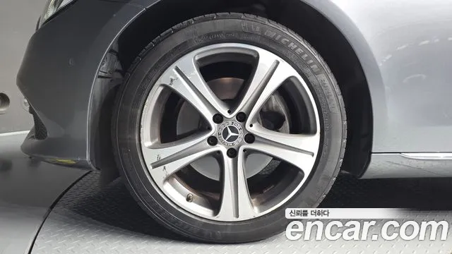 Mercedes-Benz E-Класс 2019 thumb 5