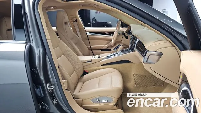 Porsche Panamera 2014 thumb 11