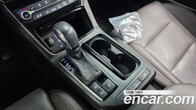 Hyundai Grandeur 2017 thumb 9
