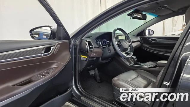 Hyundai Grandeur 2017 thumb 10