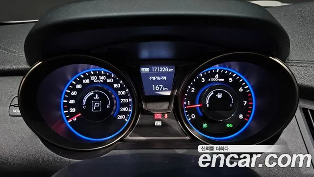 Hyundai Genesis 2012 thumb 8