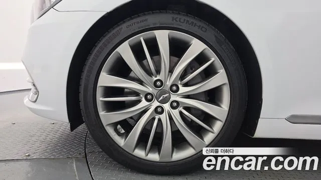 Genesis G80 2017 thumb 5