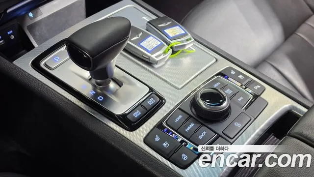 Genesis G80 2017 thumb 9