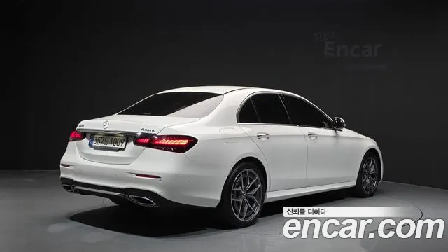 Mercedes-Benz E-Класс 2022 thumb 2