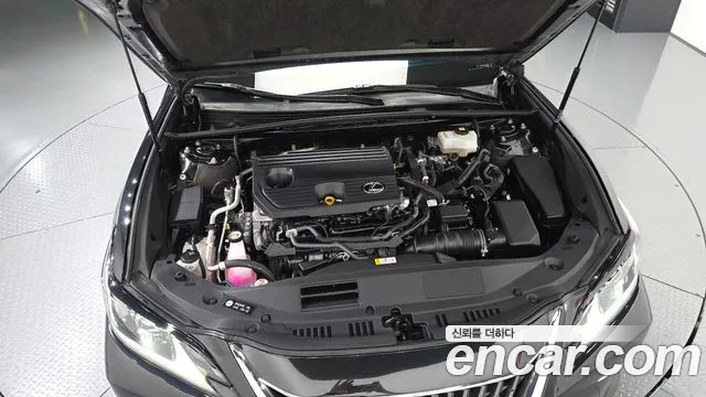 Lexus ES 2022 thumb 5