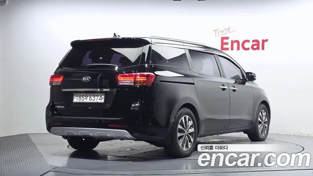 Kia Carnival 2016 thumb 2