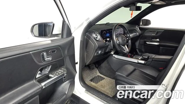 Mercedes-Benz GLB 2021 thumb 9