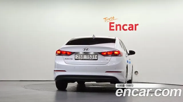 Hyundai Avante 2017 thumb 4