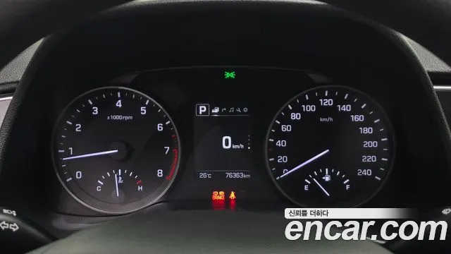 Hyundai Avante 2017 thumb 8