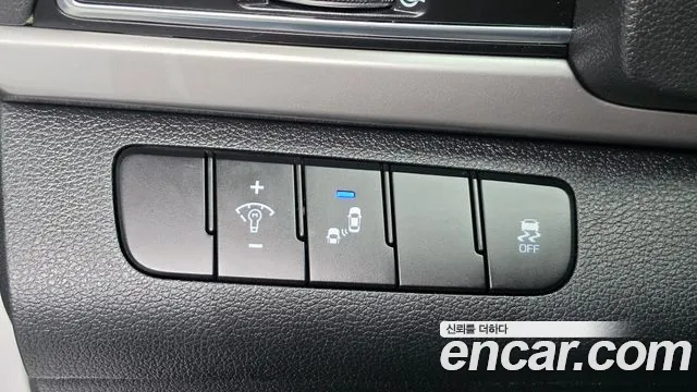 Hyundai Avante 2017 thumb 12