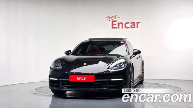 Porsche Panamera 2017 thumb 3