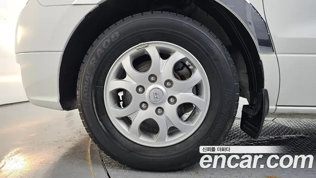 Hyundai Starex 2015 thumb 5