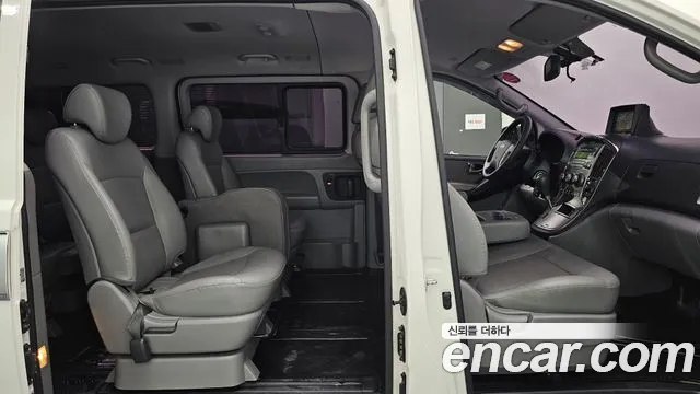 Hyundai Starex 2015 thumb 12