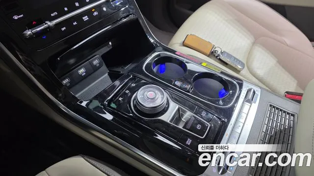 Kia Carnival 2022 thumb 9