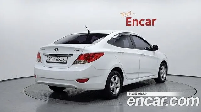 Hyundai Accent 2013 thumb 2