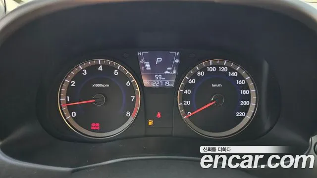 Hyundai Accent 2013 thumb 8