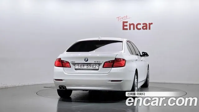 BMW 5-Series 2014 thumb 4
