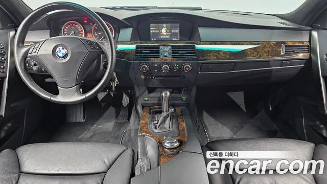BMW 5-Series 2004 thumb 7