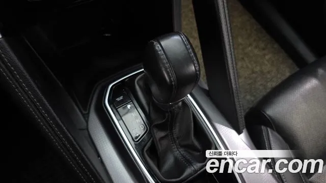 Renault-KoreaSamsung Koleos 2019 thumb 9