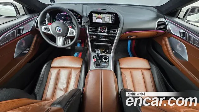 BMW 8-Series 2021 thumb 7