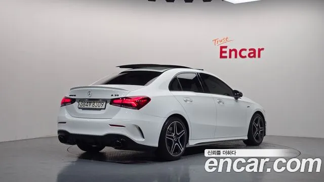 Mercedes-Benz A-Класс 2022 thumb 2