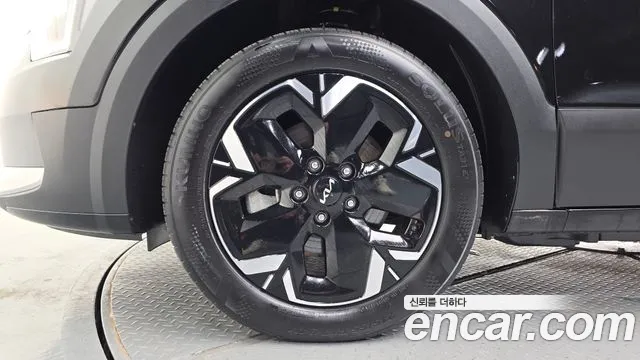 Kia Niro 2023 thumb 4