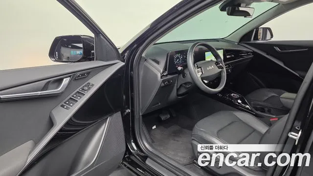 Kia Niro 2023 thumb 9