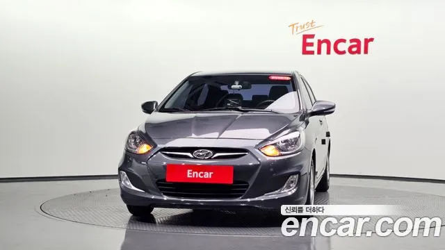 Hyundai Accent 2012 thumb 2