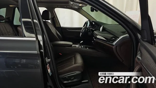 BMW X5 2017 thumb 11