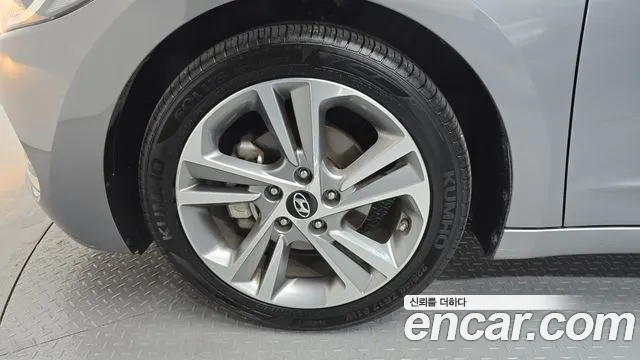Hyundai Avante 2016 thumb 5