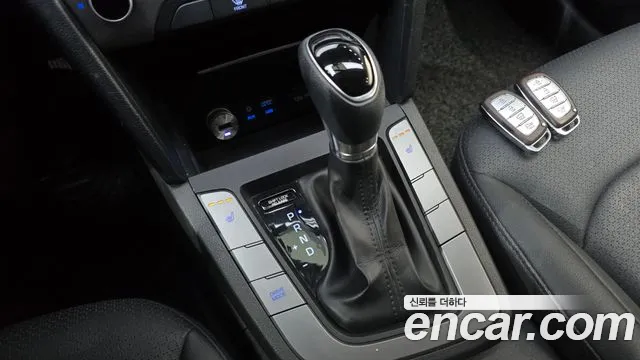 Hyundai Avante 2016 thumb 9