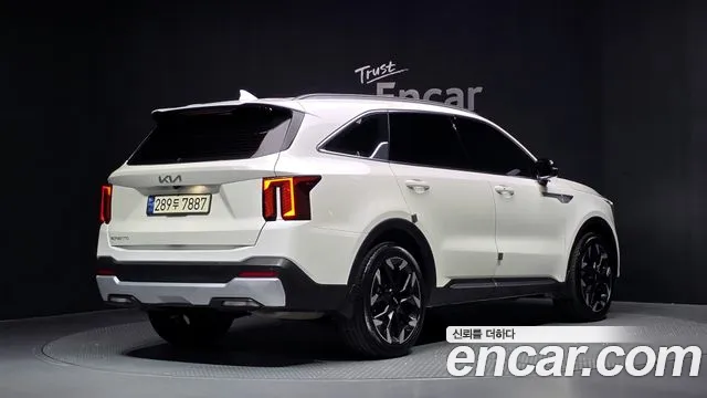 Kia Sorento 2023 thumb 2