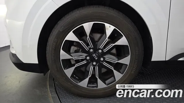 Kia Carnival 2020 thumb 5