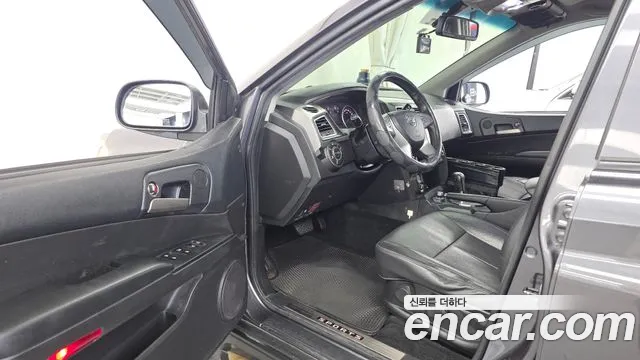 KG_Mobility_Ssangyong KORANDO 2016 thumb 10