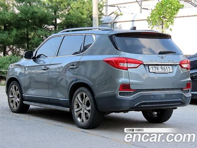 KG_Mobility_Ssangyong Rexton 2017 thumb 3