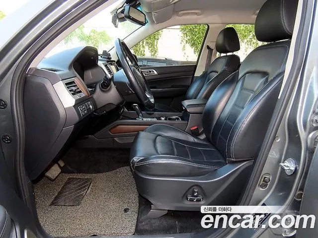 KG_Mobility_Ssangyong Rexton 2017 thumb 5