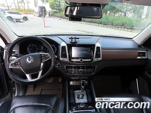 KG_Mobility_Ssangyong Rexton 2017 thumb 7