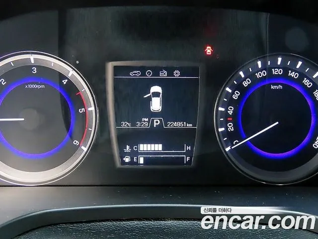 KG_Mobility_Ssangyong Rexton 2017 thumb 9