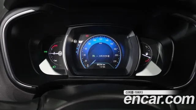 Renault-KoreaSamsung Koleos 2018 thumb 8