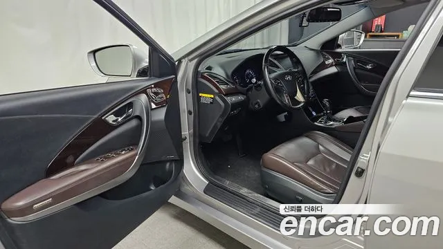 Hyundai Grandeur 2013 thumb 10