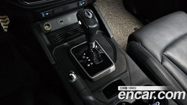 KG_Mobility_Ssangyong Rexton 2019 thumb 9