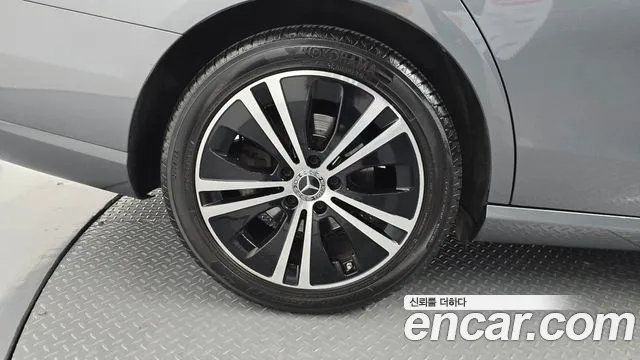 Mercedes-Benz E-Класс 2020 thumb 5