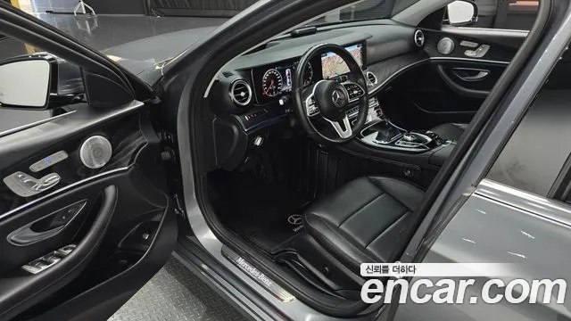 Mercedes-Benz E-Класс 2020 thumb 10